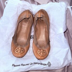 Tory Burch Brown Leather Flats with Logo Accent